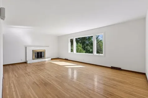 16329 Temple Terrace Minnetonka MN 55345