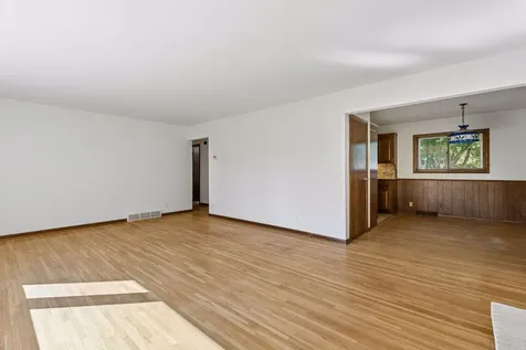 16329 Temple Terrace Minnetonka MN 55345