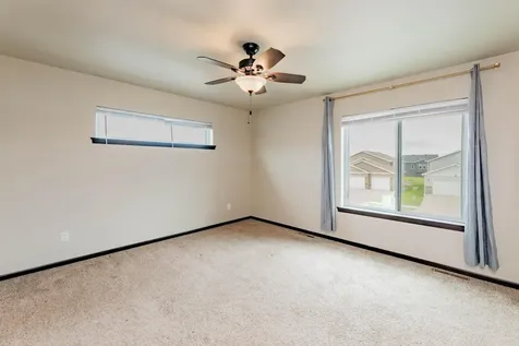 3034 38th Avenue S Moorhead MN 56560