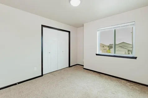 3034 38th Avenue S Moorhead MN 56560