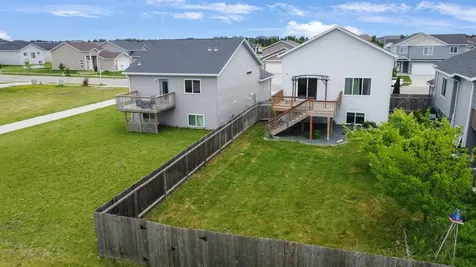 3034 38th Avenue S Moorhead MN 56560