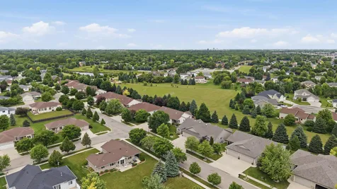 424 44th Avenue S Moorhead MN 56560