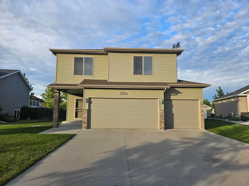 5156 44th Street S Fargo ND 58104