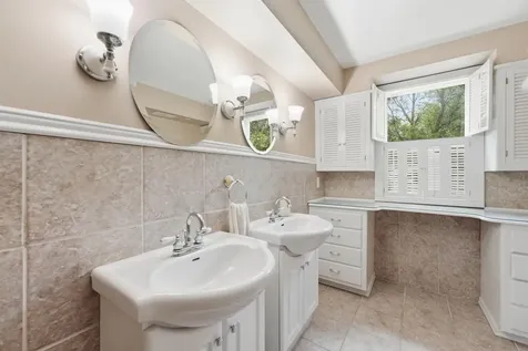 1221 Douglas Street Alexandria MN 56308