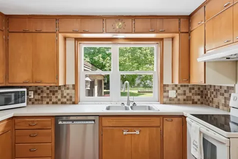 1221 Douglas Street Alexandria MN 56308