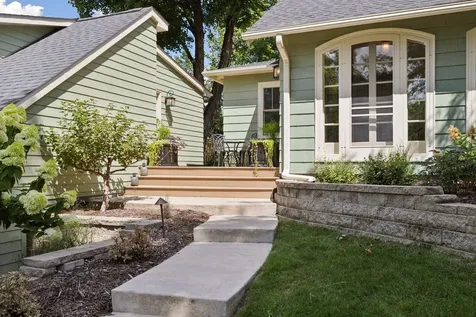 126 Circle A Drive S Wayzata MN 55391