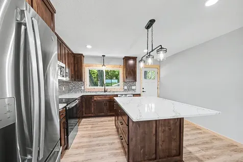 29499 390th Street Le Sueur MN 56058