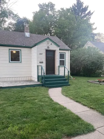 207 14th Street S Moorhead MN 56560