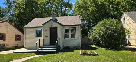 207 14th Street S Moorhead MN 56560