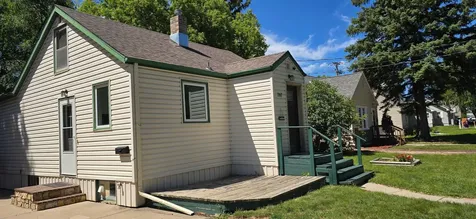 207 14th Street S Moorhead MN 56560