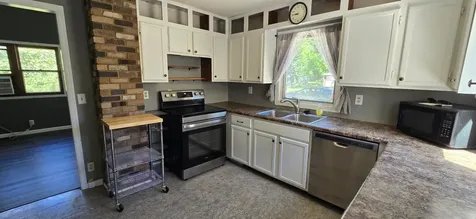 207 14th Street S Moorhead MN 56560