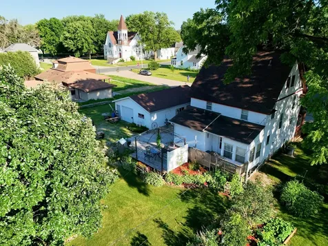 314 Arnold Street West Concord MN 55985