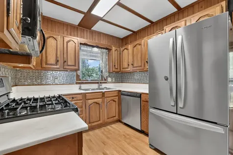 314 Arnold Street West Concord MN 55985