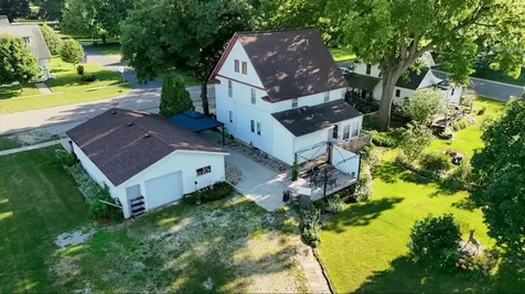 314 Arnold Street West Concord MN 55985