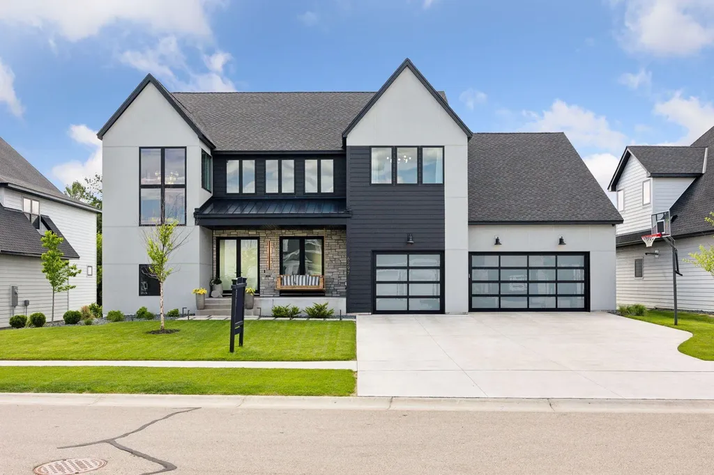 6297 Yuma Lane N Maple Grove MN 55311