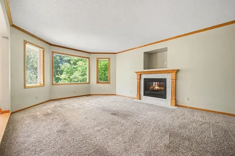 3850 Jamestown Curve Woodbury MN 55129