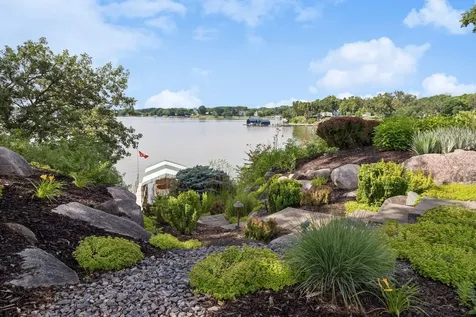1065 Bayside Lane Minnetrista MN 55364