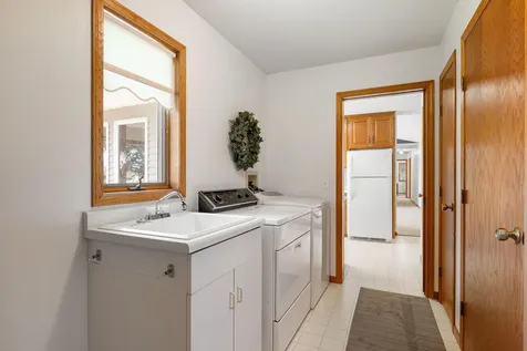 1775 Greenhaven Lane NE Owatonna MN 55060