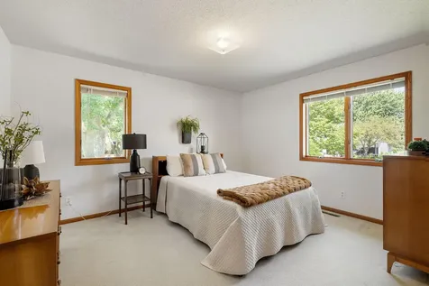 1775 Greenhaven Lane NE Owatonna MN 55060