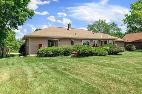 1775 Greenhaven Lane NE Owatonna MN 55060