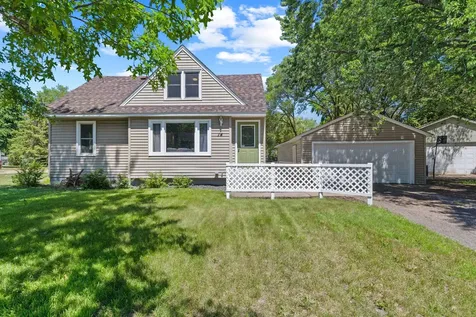 14 Pointcross Drive Circle Pines MN 55014