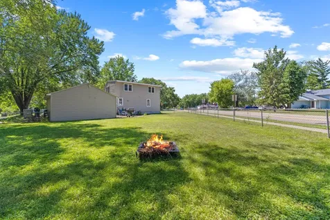 14 Pointcross Drive Circle Pines MN 55014