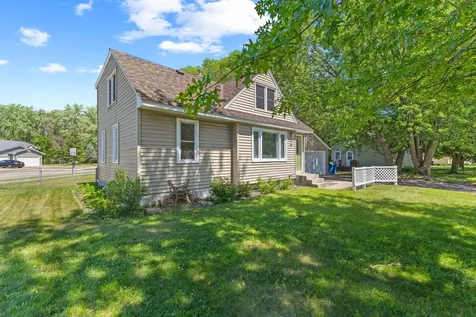 14 Pointcross Drive Circle Pines MN 55014