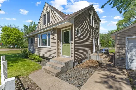 14 Pointcross Drive Circle Pines MN 55014