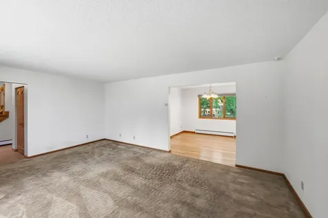 11006 Radisson Drive Burnsville MN 55337