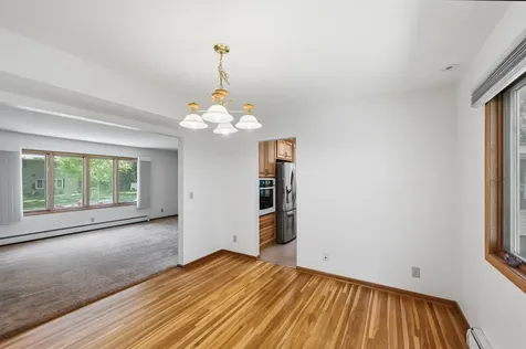 11006 Radisson Drive Burnsville MN 55337