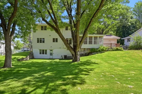 11006 Radisson Drive Burnsville MN 55337