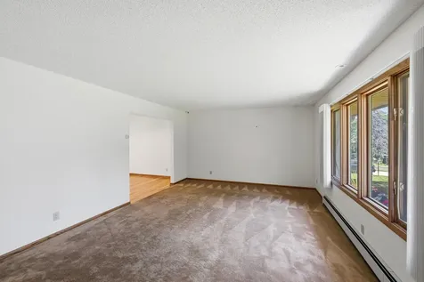 11006 Radisson Drive Burnsville MN 55337