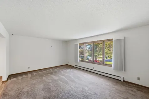 11006 Radisson Drive Burnsville MN 55337