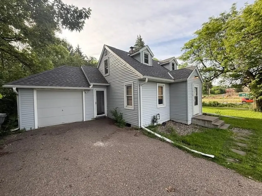 1010 Evergreen Lane N Plymouth MN 55441