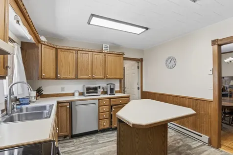 232 7th Street NW Valley City ND 58072