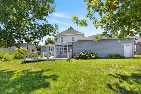 232 7th Street NW Valley City ND 58072