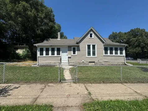 989 Marion Street Saint Paul MN 55117