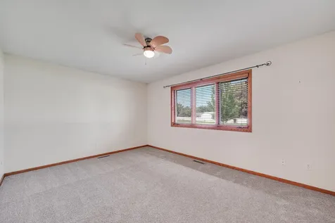 241 Tuttle Drive Hastings MN 55033
