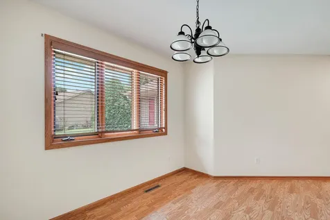 241 Tuttle Drive Hastings MN 55033