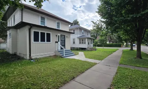 1124 Jessamine Avenue E Saint Paul MN 55106