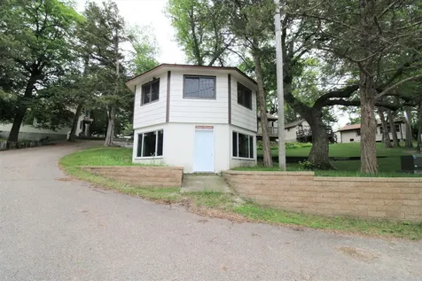 4808 132nd Avenue NE Spicer MN 56288