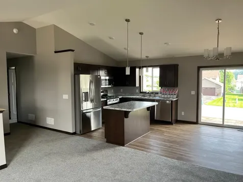108 Woolgrass Way Avon MN 56310