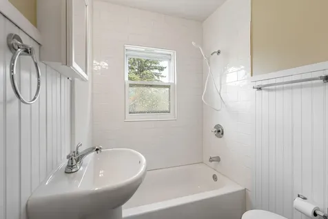 1504 4th Avenue NW Austin MN 55912