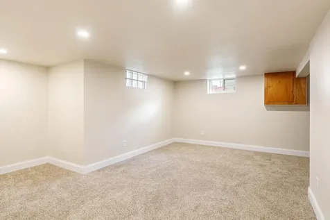1504 4th Avenue NW Austin MN 55912