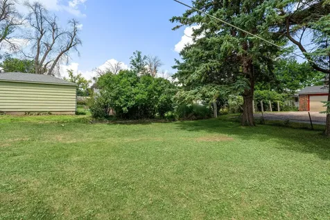 1504 4th Avenue NW Austin MN 55912