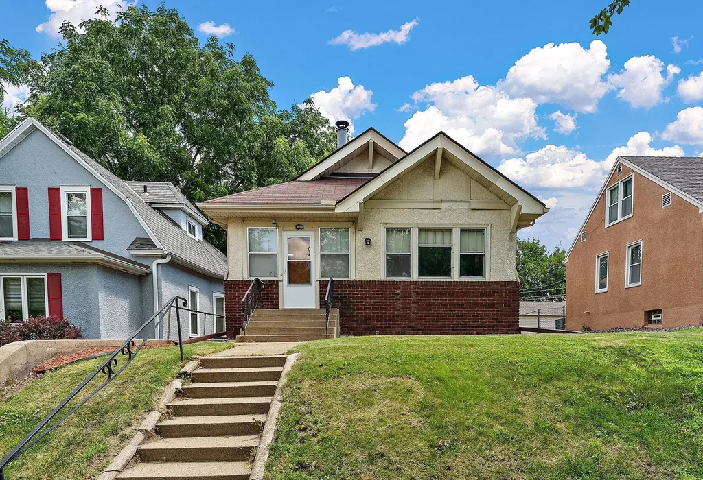 3010 James Avenue N Minneapolis MN 55411