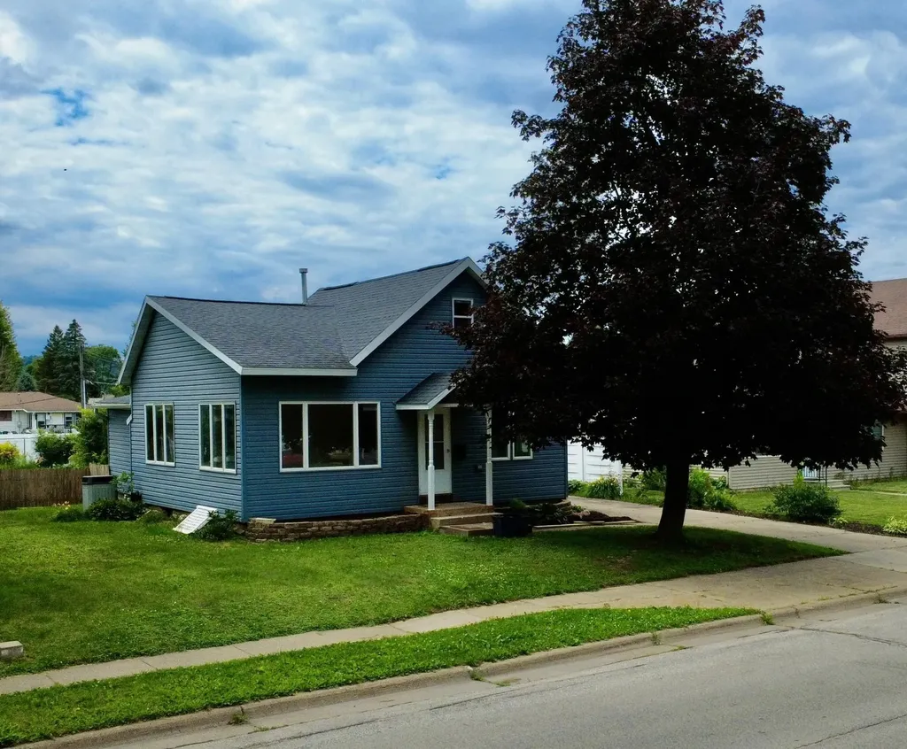 293 Orrin Street Winona MN 55987