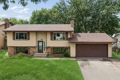 1613 Lyn Curve Avenue N Minneapolis MN 55411