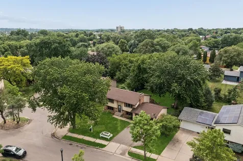 1613 Lyn Curve Avenue N Minneapolis MN 55411