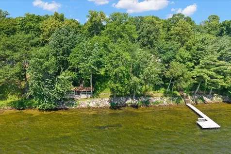 8882 Interlachen Road Lake Shore MN 56468
